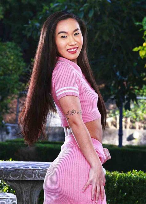 kimmy kimm feet|Kimmy Kimm – Wiki, Bio, Age, Biography, Net Worth & more